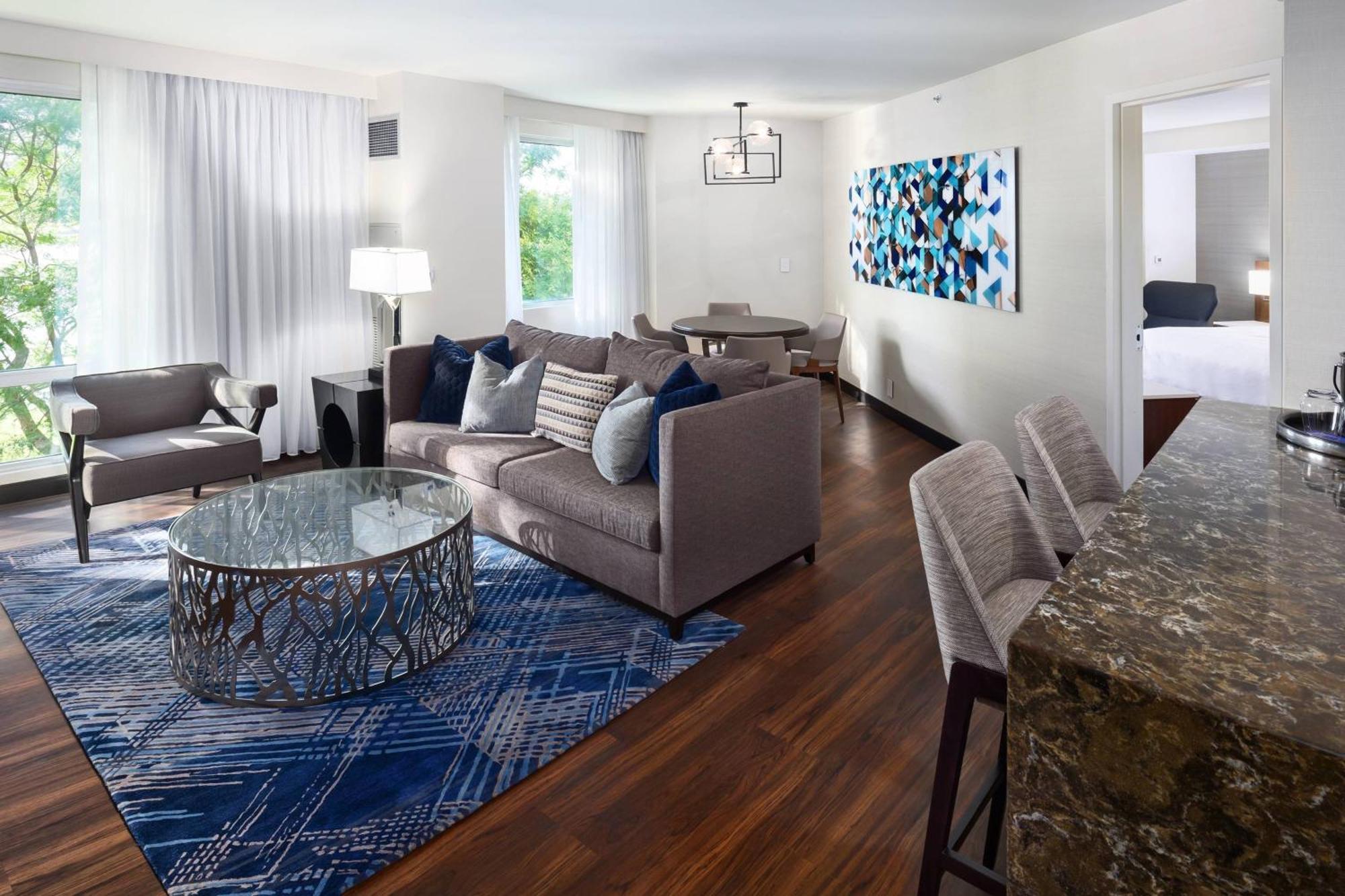 South Sioux Marriott Riverfront Hotel 3*